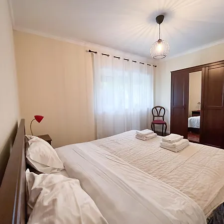 Willa Spacious In Nova De Gaia *