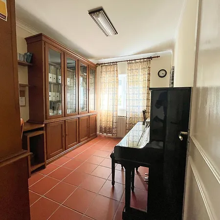 Spacious In Nova De Gaia Willa