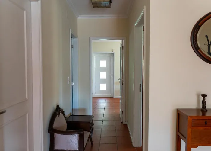 Spacious In Nova De Gaia Willa