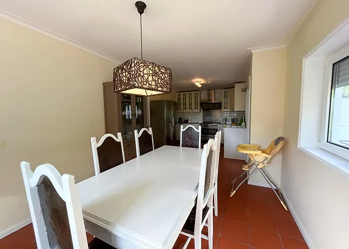 Spacious In Nova De Gaia Willa *