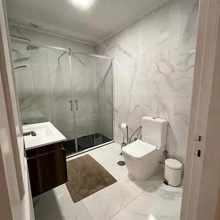 Spacious In Nova De Gaia * Vila Nova de Gaia