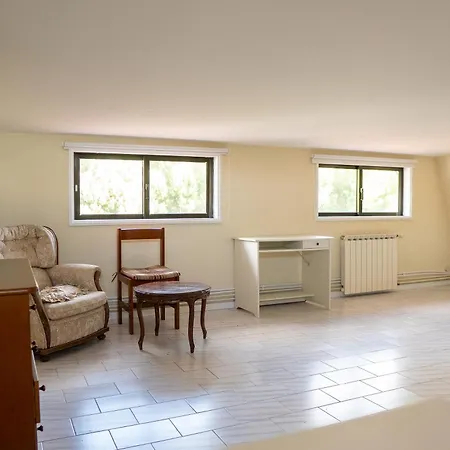 Spacious In Nova De Gaia