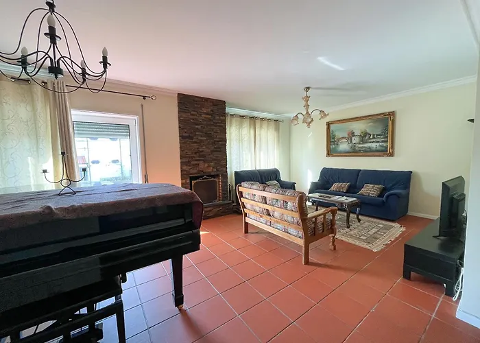 فيلة Spacious In Nova De Gaia فيلا نوفا دي غايا